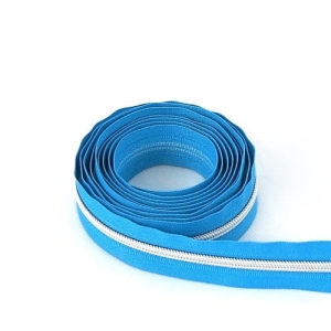 Taśma suwakowa spiralna 5 mm srebrna na turkusowym -10m