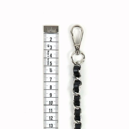 Przeplatany łańcuch z karabińczykami dł. 119 cm kolor srebrny