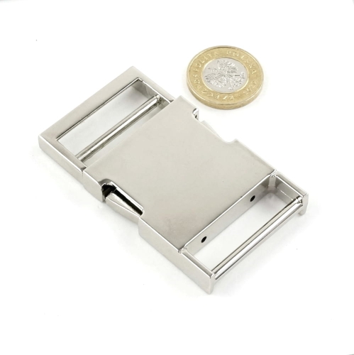 Klamra metalowa 32 mm (zapięcie) kolor srebrny