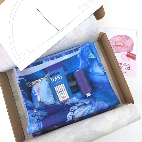 Box prezentowy - kosmetyczka półokrągła